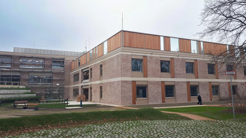 Ceremonial handover of psychiatric clinic in Lüneburg: architecture that helps with healing