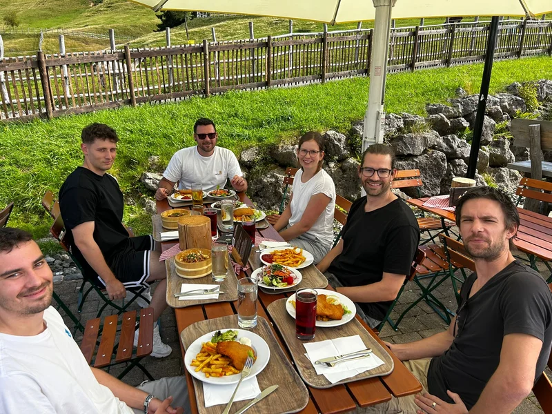 Team spirit with a mountain view – MVD Friedrichshafen on Tour